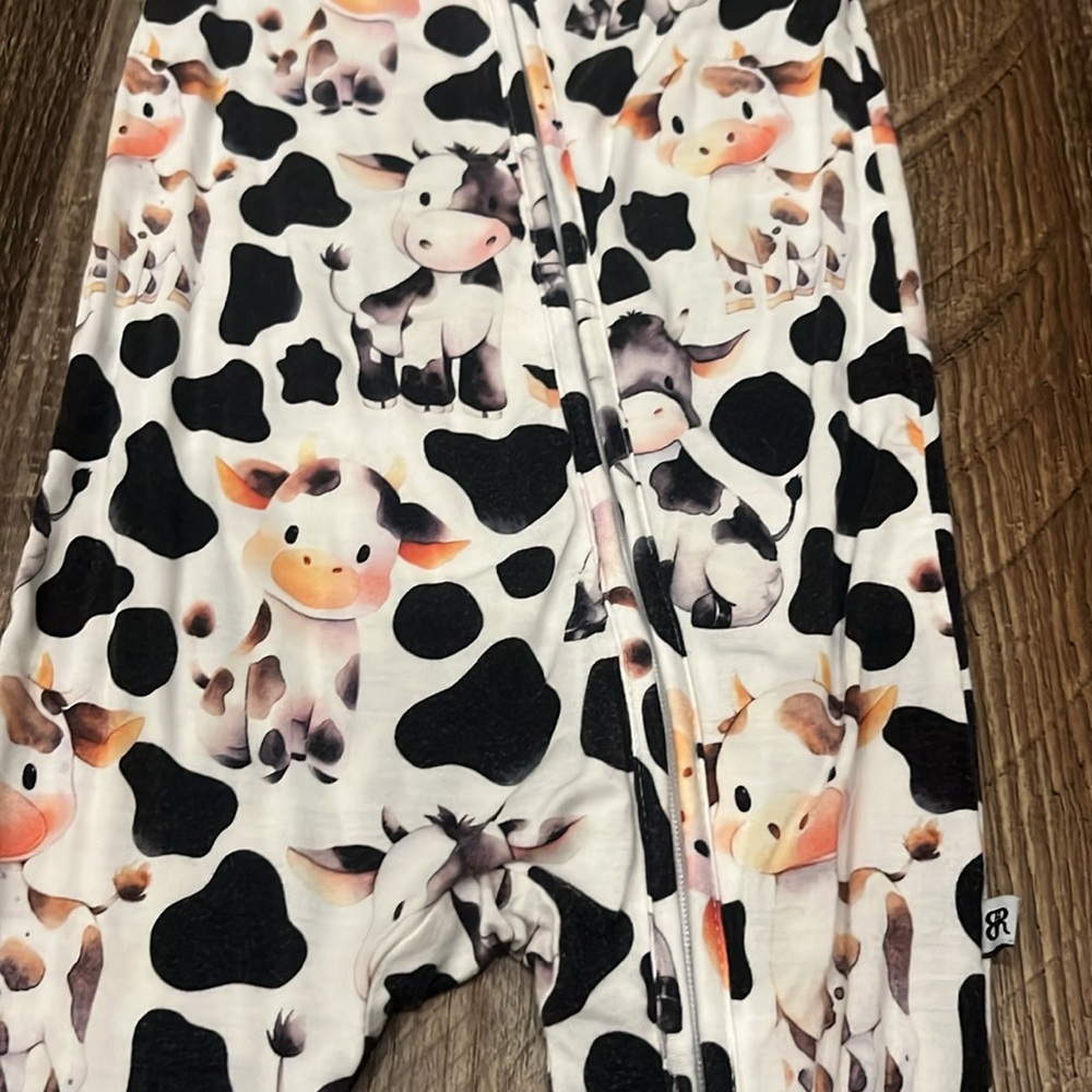 Bums & Roses Cow Romper - Picture 4 of 4